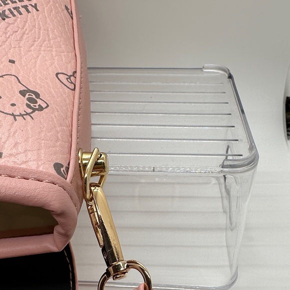 Hello Kitty Blush Pink Crossbody Bag - Picture 5 of 7
